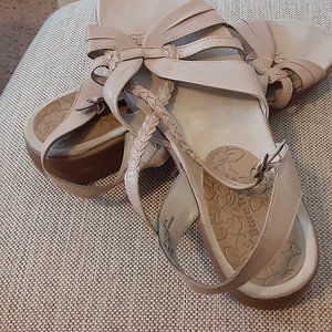 Jacee Leather Multi-Strap Sandals